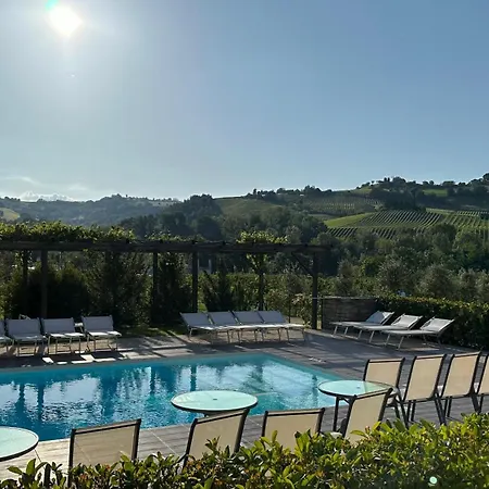 Casa di campagna Nelle Marche