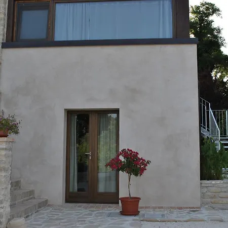 Casa di campagna Nelle Marche Montalto delle Marche